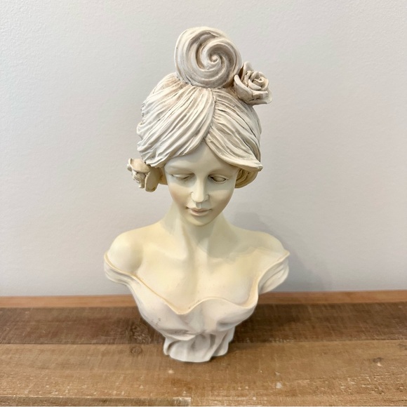 Vintage Lady/Woman Bust Sculpture Statue Figurine Resin Home Decor Art 9” - Picture 7 of 16